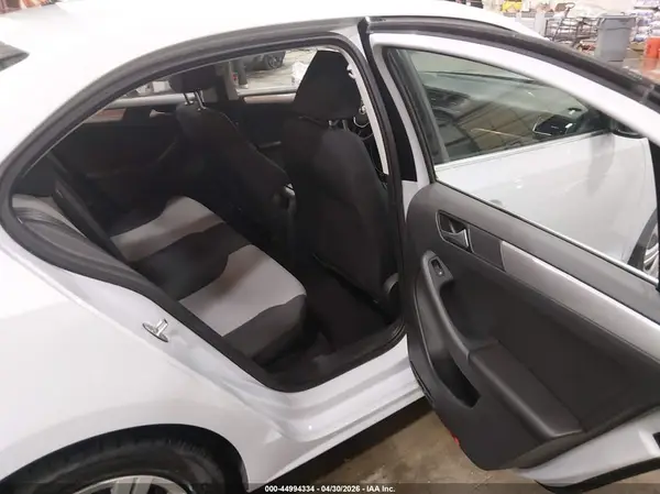 3VW2B7AJ1HM236925 2017 VOLKSWAGEN JETTA - Image 8