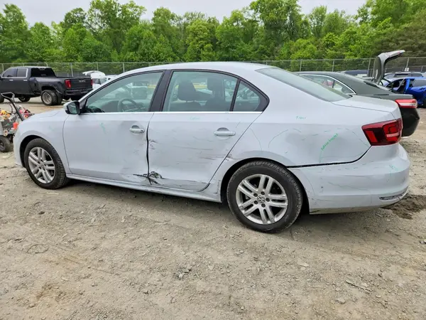 3VW2B7AJ1HM238786 2017 VOLKSWAGEN JETTA - Image 2