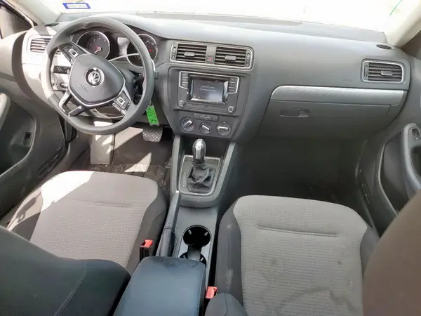 3VW2B7AJ1HM240070 2017 VOLKSWAGEN JETTA - Image 8