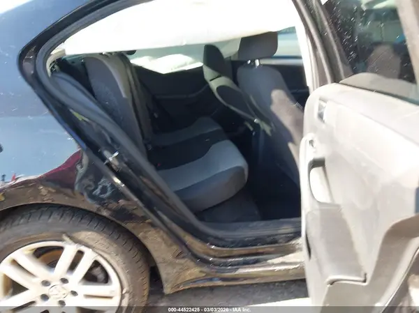 3VW2B7AJ1HM252882 2017 VOLKSWAGEN JETTA - Image 8
