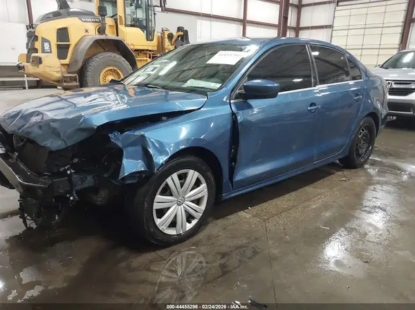 3VW2B7AJ1HM256088 2017 VOLKSWAGEN JETTA - Image 2
