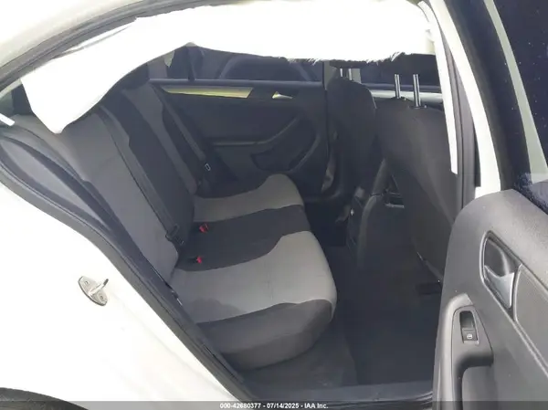 3VW2B7AJ1HM258181 2017 VOLKSWAGEN JETTA - Image 8