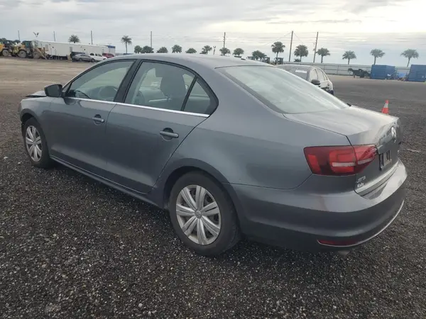 3VW2B7AJ1HM260187 2017 VOLKSWAGEN JETTA - Image 2