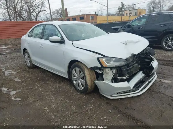 3VW2B7AJ1HM268869 2017 VOLKSWAGEN JETTA - Image 1