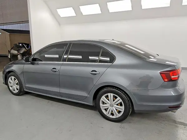 3VW2B7AJ1HM270847 2017 VOLKSWAGEN JETTA - Image 2
