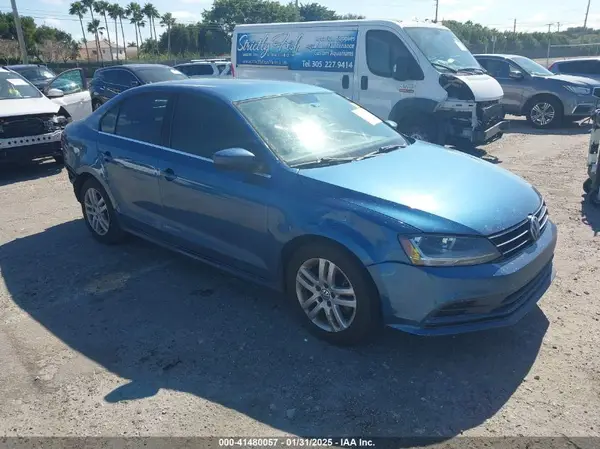 3VW2B7AJ1HM274820 2017 VOLKSWAGEN JETTA - Image 1