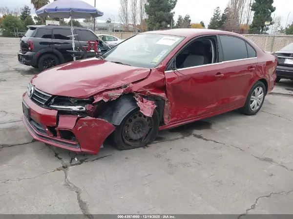 3VW2B7AJ1HM275868 2017 VOLKSWAGEN JETTA - Image 2