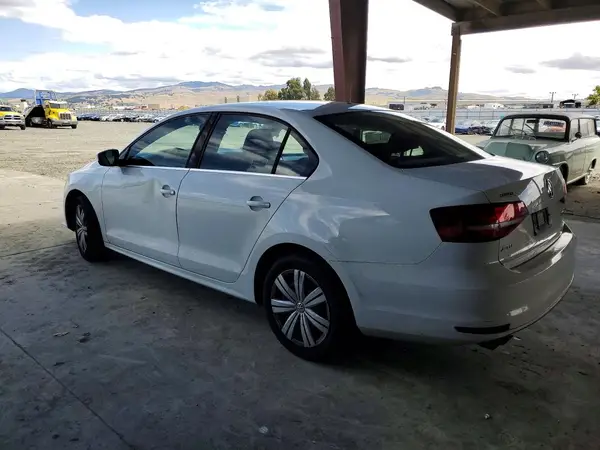 3VW2B7AJ1HM282044 2017 VOLKSWAGEN JETTA - Image 2