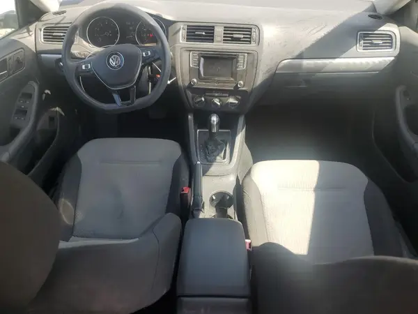 3VW2B7AJ1HM285011 2017 VOLKSWAGEN JETTA - Image 8