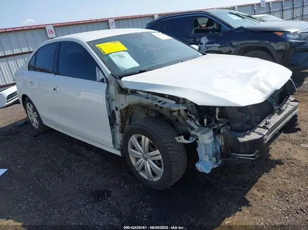3VW2B7AJ1HM290998 2017 VOLKSWAGEN JETTA - Image 1