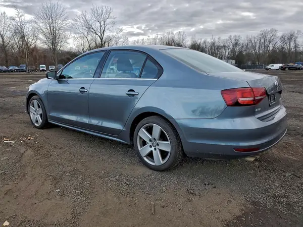 3VW2B7AJ1HM299037 2017 VOLKSWAGEN JETTA - Image 2