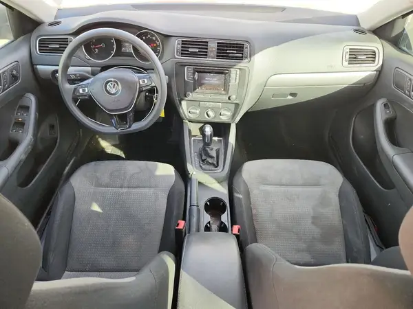 3VW2B7AJ1HM304821 2017 VOLKSWAGEN JETTA - Image 8