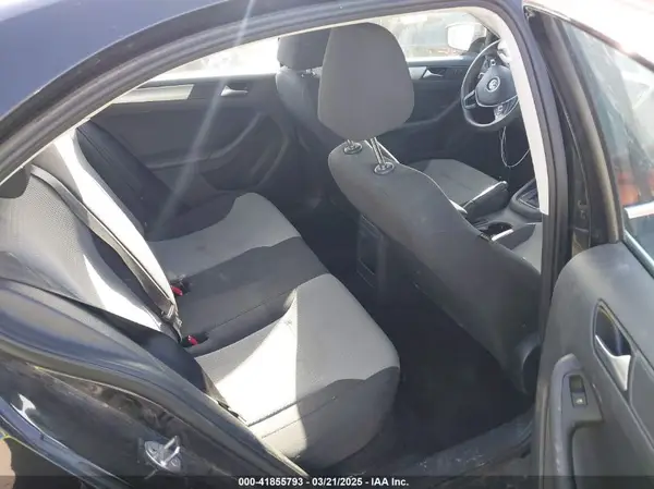 3VW2B7AJ1HM305130 2017 VOLKSWAGEN JETTA - Image 8