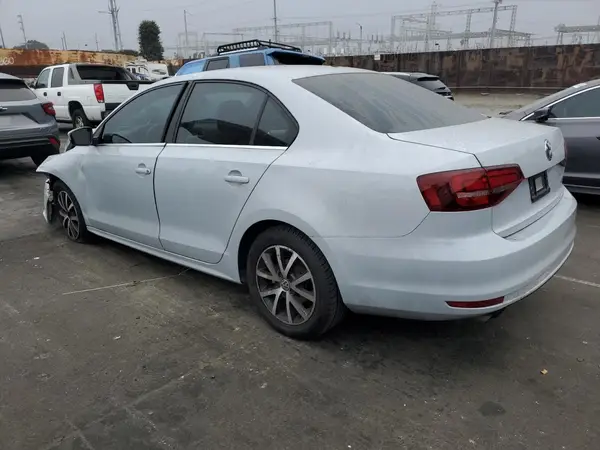 3VW2B7AJ1HM316869 2017 VOLKSWAGEN JETTA - Image 2