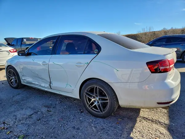 3VW2B7AJ1HM322073 2017 VOLKSWAGEN JETTA - Image 2