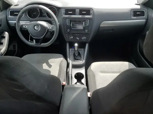3VW2B7AJ1HM327001 2017 VOLKSWAGEN JETTA - Image 8