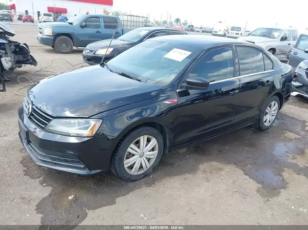 3VW2B7AJ1HM328276 2017 VOLKSWAGEN JETTA - Image 2