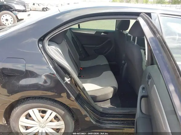 3VW2B7AJ1HM328276 2017 VOLKSWAGEN JETTA - Image 8