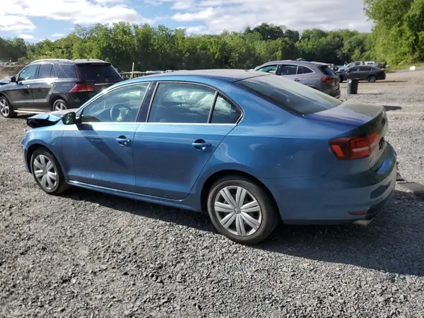 3VW2B7AJ1HM329105 2017 VOLKSWAGEN JETTA - Image 2