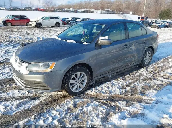 3VW2B7AJ1HM330917 2017 VOLKSWAGEN JETTA - Image 2
