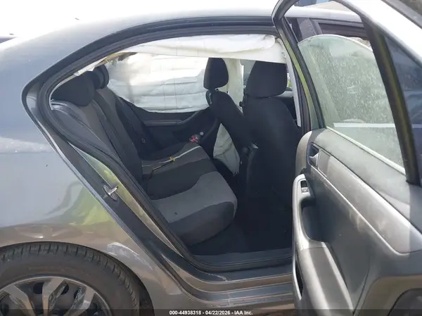 3VW2B7AJ1HM343411 2017 VOLKSWAGEN JETTA - Image 8