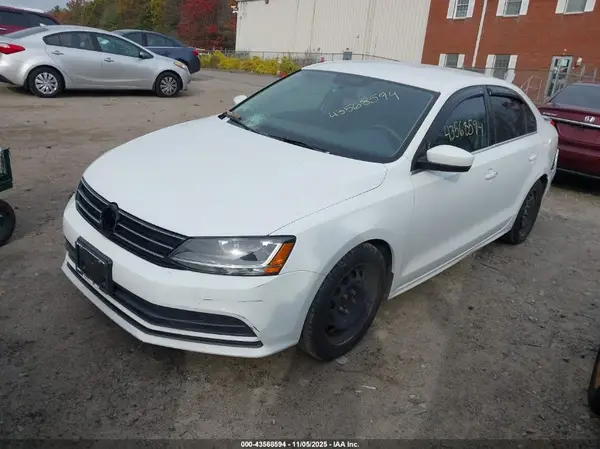 3VW2B7AJ1HM347359 2017 VOLKSWAGEN JETTA - Image 2