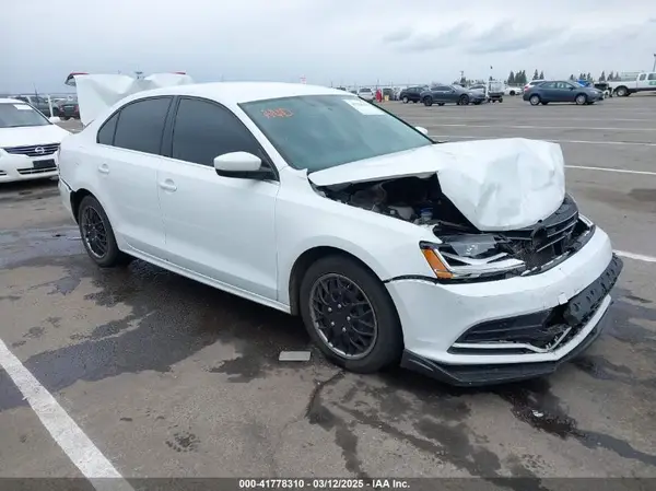 3VW2B7AJ1HM351217 2017 VOLKSWAGEN JETTA - Image 1