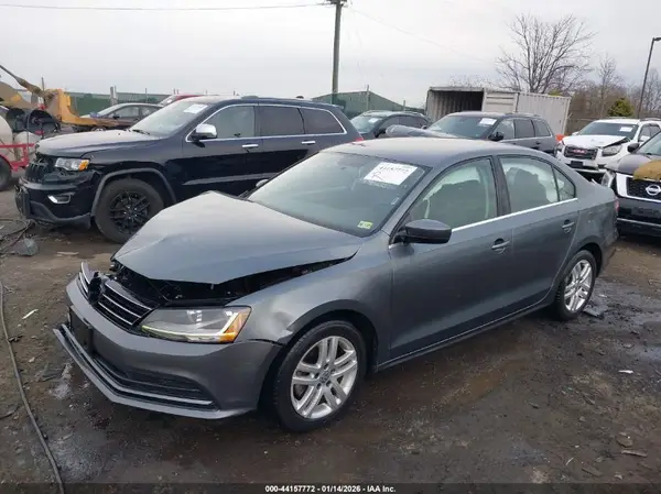 3VW2B7AJ1HM352898 2017 VOLKSWAGEN JETTA - Image 2