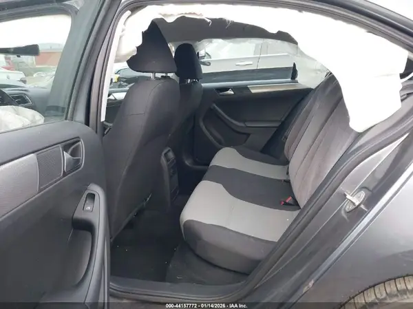 3VW2B7AJ1HM352898 2017 VOLKSWAGEN JETTA - Image 8