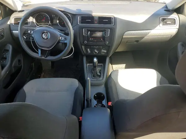 3VW2B7AJ1HM353470 2017 VOLKSWAGEN JETTA - Image 8