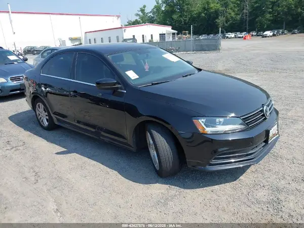 3VW2B7AJ1HM358961 2017 VOLKSWAGEN JETTA - Image 1