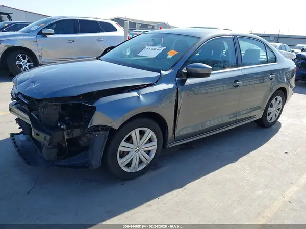 3VW2B7AJ1HM360841 2017 VOLKSWAGEN JETTA - Image 2