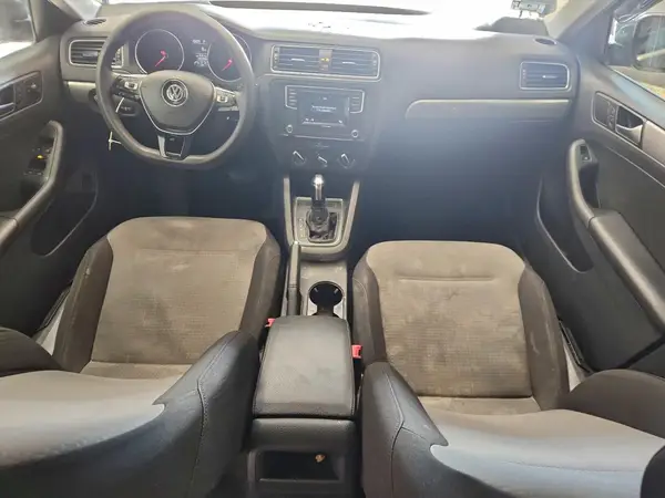 3VW2B7AJ1HM367594 2017 VOLKSWAGEN JETTA - Image 8