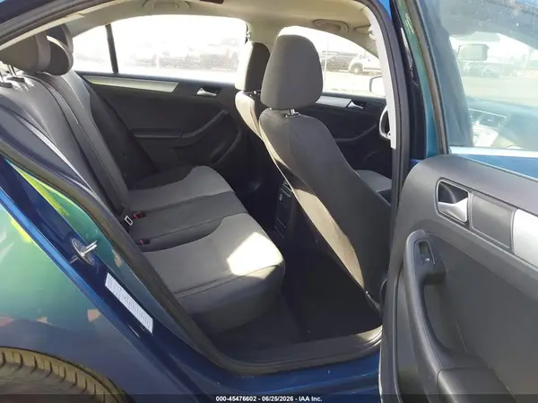 3VW2B7AJ1HM370530 2017 VOLKSWAGEN JETTA - Image 8