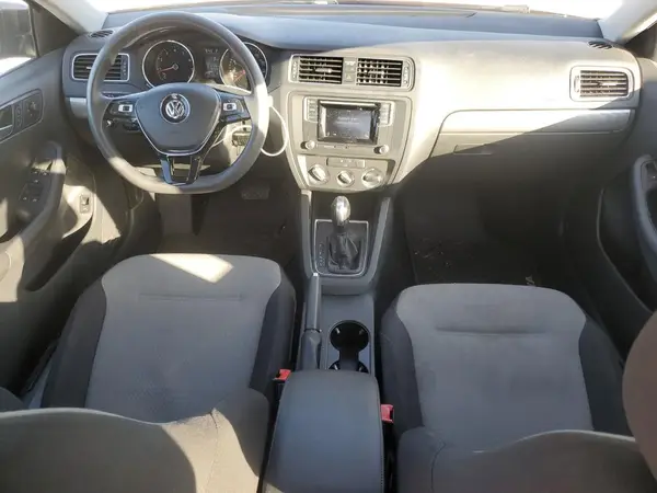 3VW2B7AJ1HM372682 2017 VOLKSWAGEN JETTA - Image 8