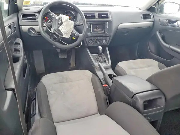 3VW2B7AJ1HM374528 2017 VOLKSWAGEN JETTA - Image 8