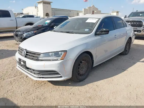 3VW2B7AJ1HM376845 2017 VOLKSWAGEN JETTA - Image 2