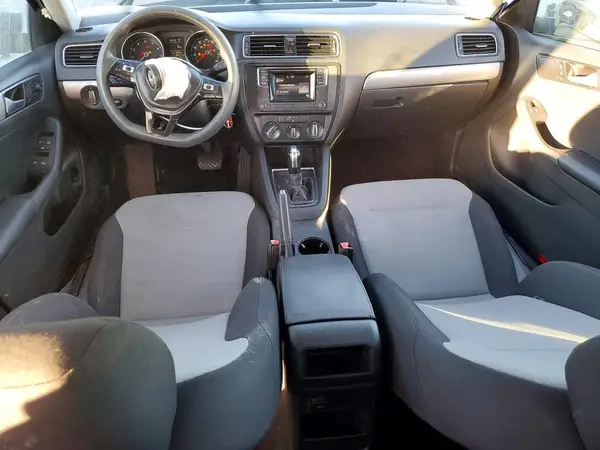 3VW2B7AJ1HM380006 2017 VOLKSWAGEN JETTA - Image 8