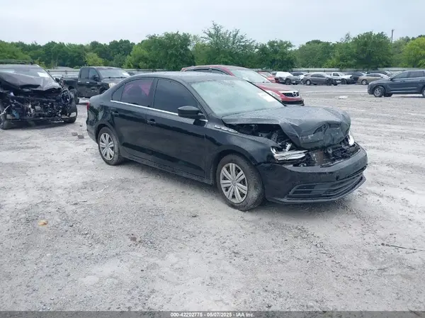 3VW2B7AJ1HM380152 2017 VOLKSWAGEN JETTA - Image 1