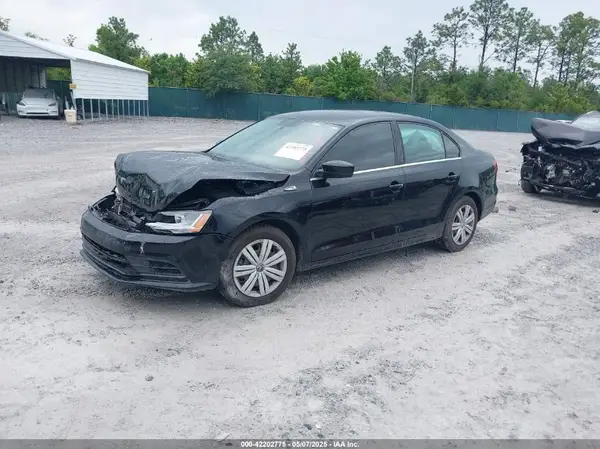 3VW2B7AJ1HM380152 2017 VOLKSWAGEN JETTA - Image 2
