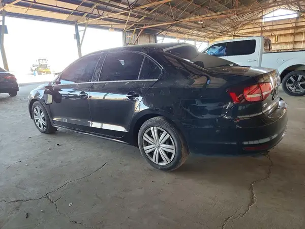 3VW2B7AJ1HM381303 2017 VOLKSWAGEN JETTA - Image 2