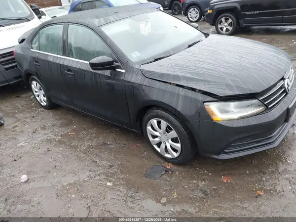 3VW2B7AJ1HM388154 2017 VOLKSWAGEN JETTA - Image 1