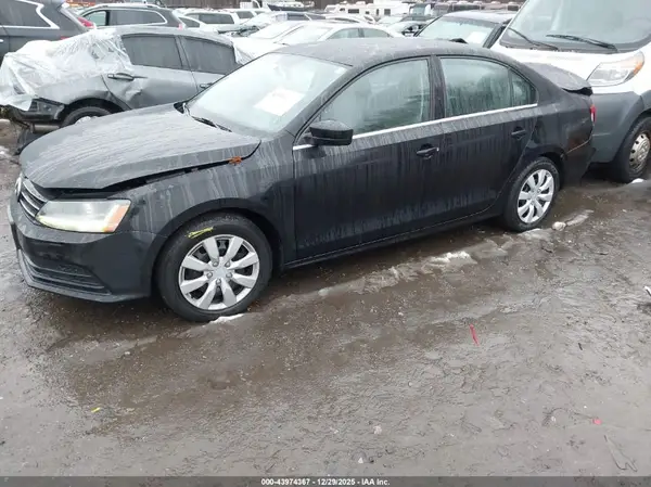 3VW2B7AJ1HM388154 2017 VOLKSWAGEN JETTA - Image 2