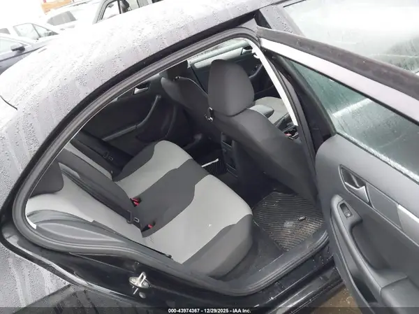 3VW2B7AJ1HM388154 2017 VOLKSWAGEN JETTA - Image 8