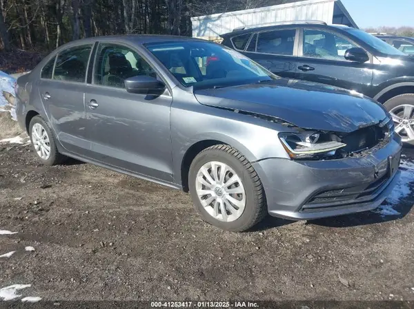 3VW2B7AJ1HM391104 2017 VOLKSWAGEN JETTA - Image 1