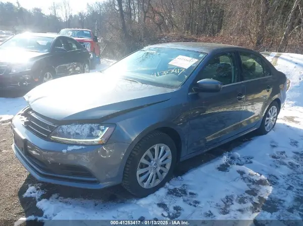 3VW2B7AJ1HM391104 2017 VOLKSWAGEN JETTA - Image 2
