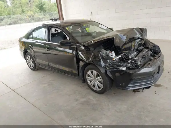 3VW2B7AJ1HM401145 2017 VOLKSWAGEN JETTA - Image 1