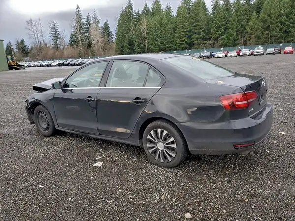 3VW2B7AJ1HM404031 2017 VOLKSWAGEN JETTA - Image 2