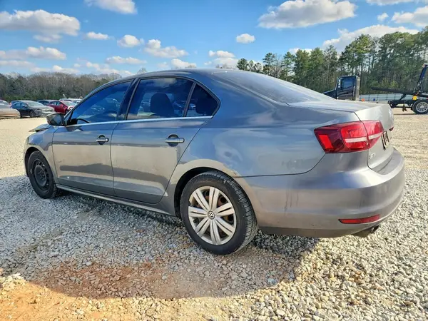 3VW2B7AJ1HM408466 2017 VOLKSWAGEN JETTA - Image 2