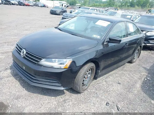 3VW2B7AJ1HM413845 2017 VOLKSWAGEN JETTA - Image 2